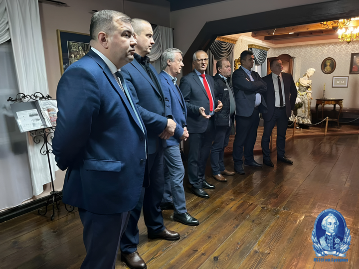 Почетные гости. Делегация от  маслосырзавода